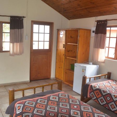 Bushbaby Lodge & Camping Hluhluwe Værelse billede