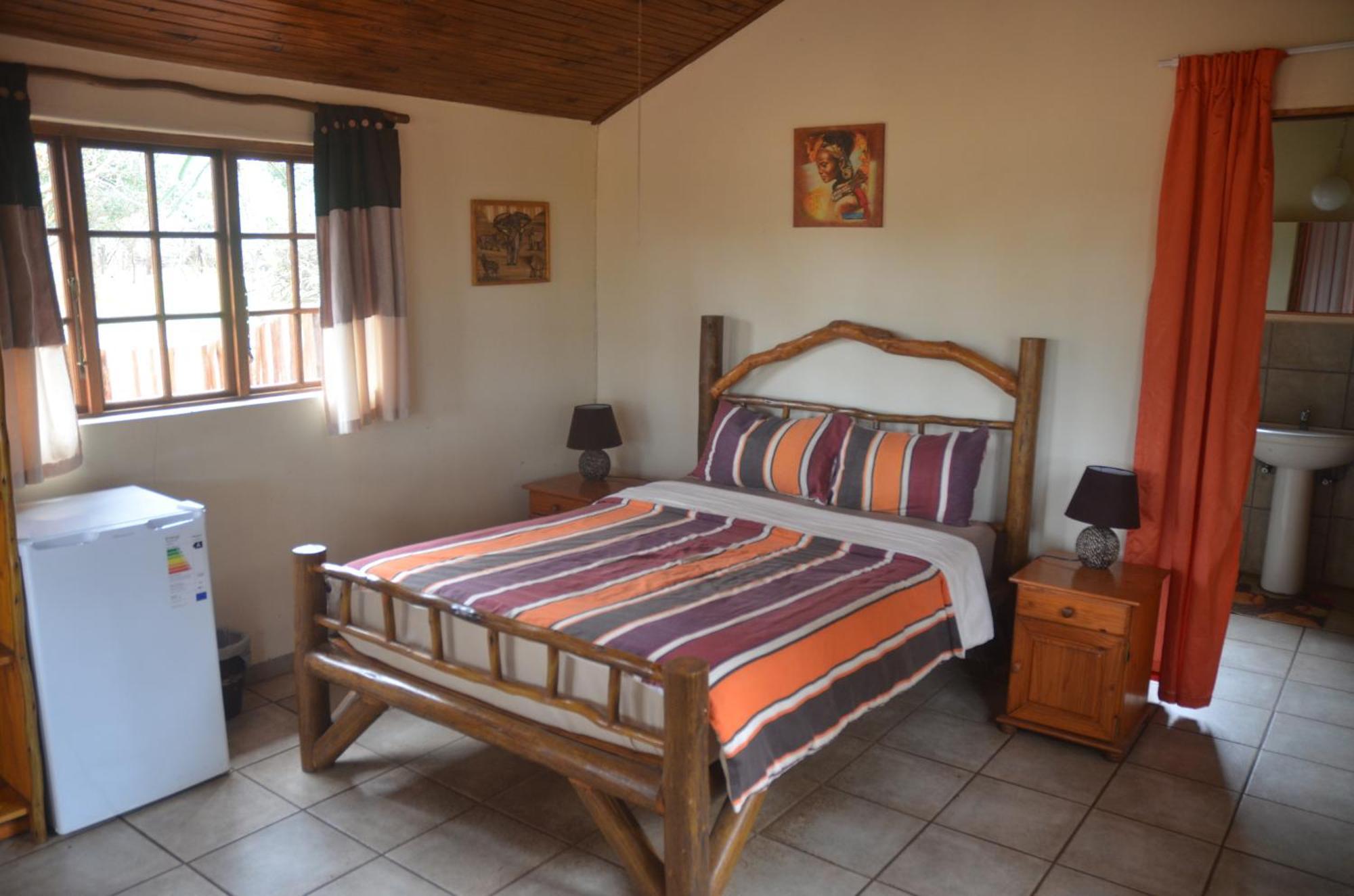 Bushbaby Lodge & Camping Hluhluwe Værelse billede