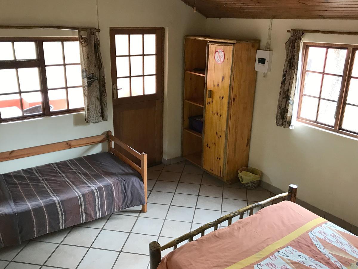Bushbaby Lodge & Camping Hluhluwe Værelse billede